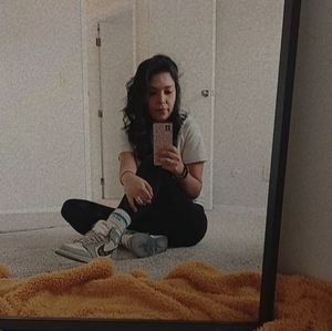 Meet your Posher, Noemi